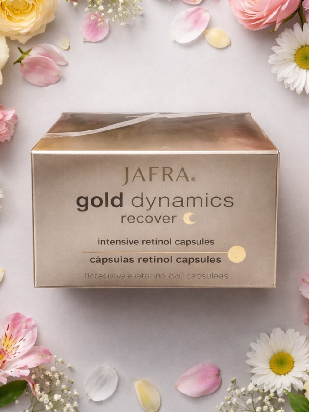 JAFRA Gold Dynamics Recover Intensive Retinol Capsules - Metallic Gold